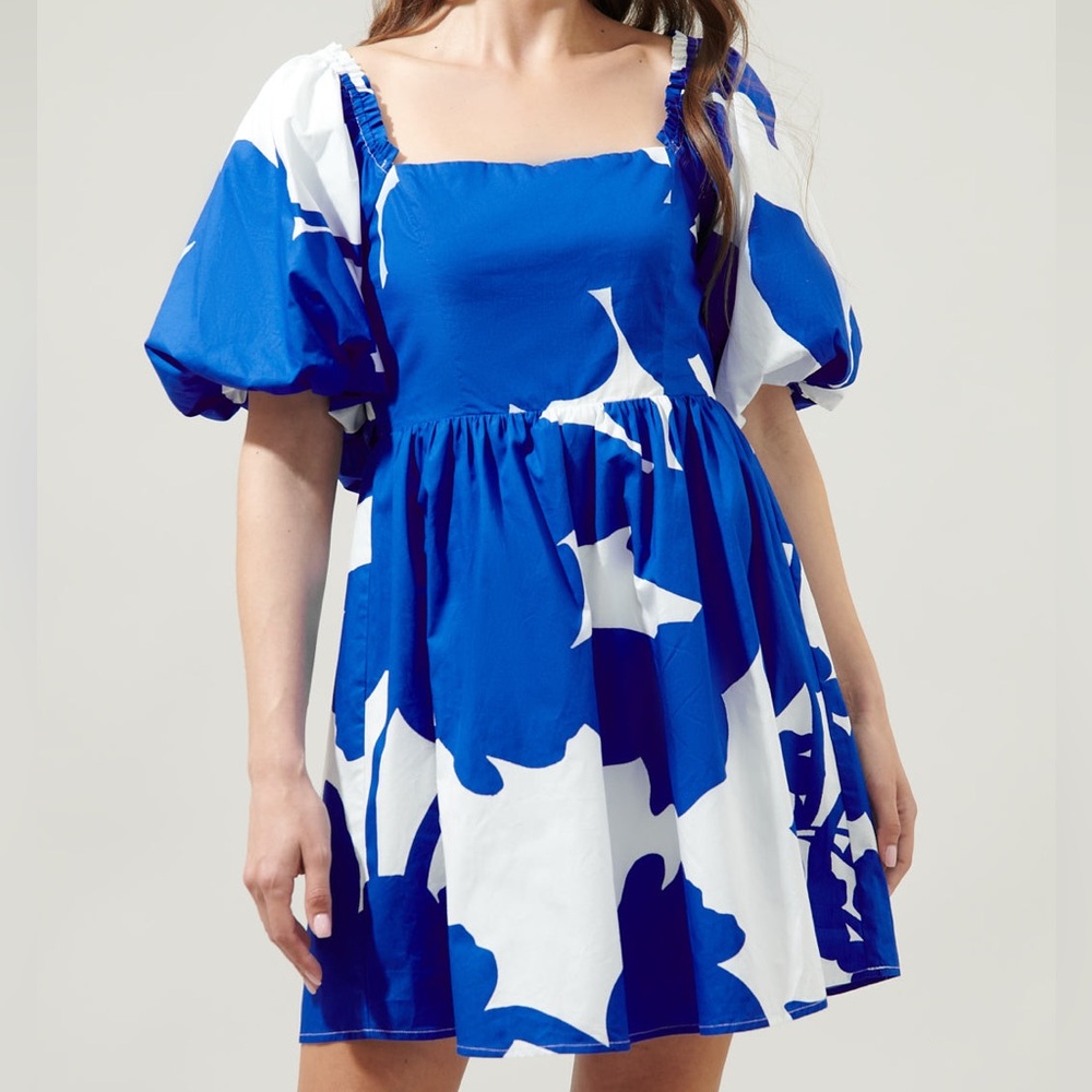 Sugarlips Blue and White‎ Floral Mini Dress small